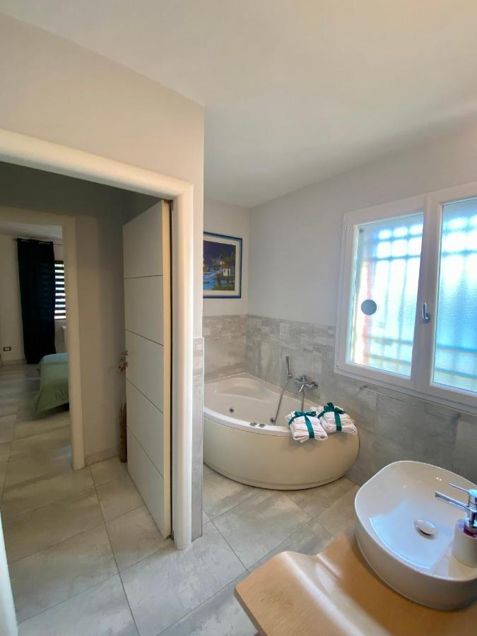Tra Campagna E Mare Bed & Breakfast Лидо деле Национи Екстериор снимка